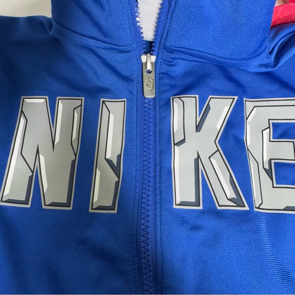 💙 Nike Kids Sweatshirt 5/6 💙